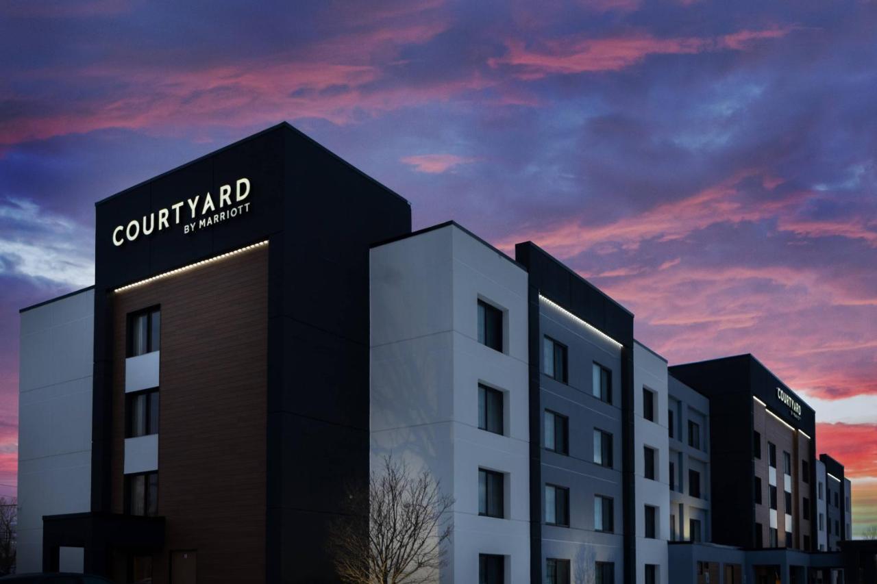 Courtyard By Marriott Buffalo Amherst/University Hotel Buitenkant foto